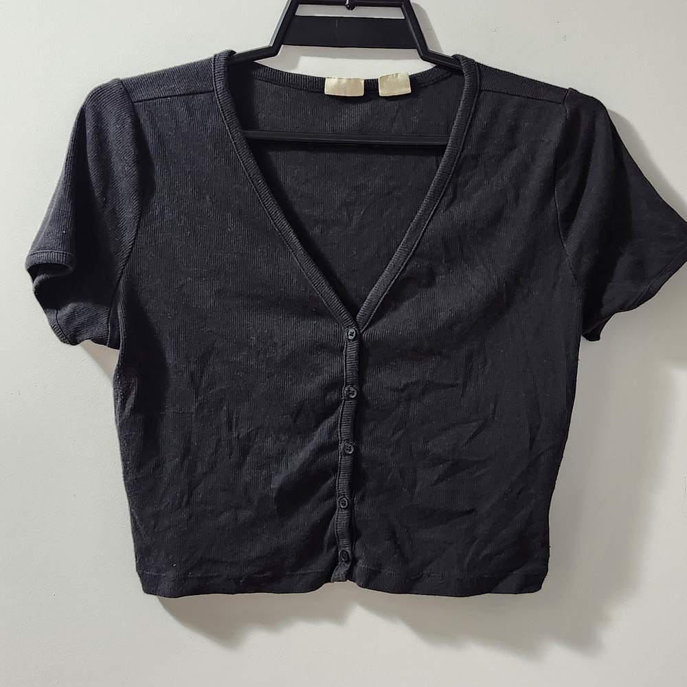 Levi's Black Button-Up Crop Top